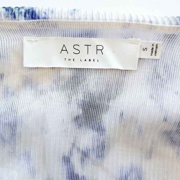 ASTR The Label Pleated Surplice Crepe Split Faux Wrap Balloon Sleeve Blouse S - Picture 6 of 9